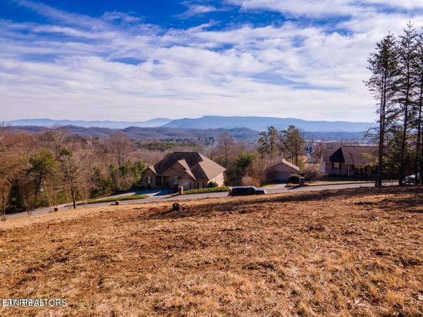 34 Pioneer Drive , Unit 34, Seymour, TN 37865