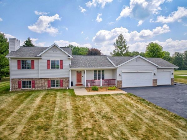 N7534 Burns Road, Beaver Dam, WI 53916