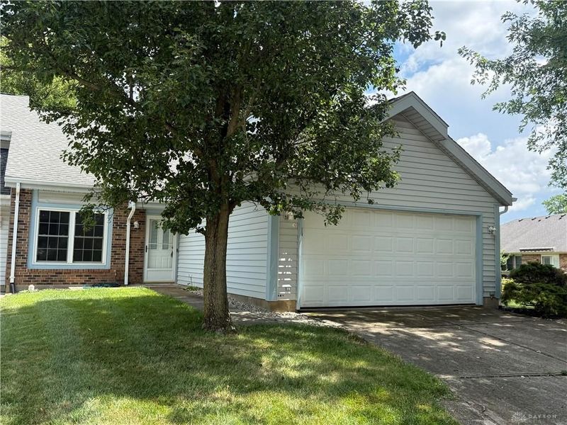 481 Meadowview Court, Vandalia, OH 45377 Photo 1