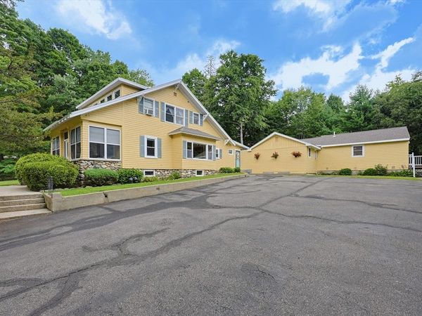 733 Pleasant St, Marlborough, MA 01752