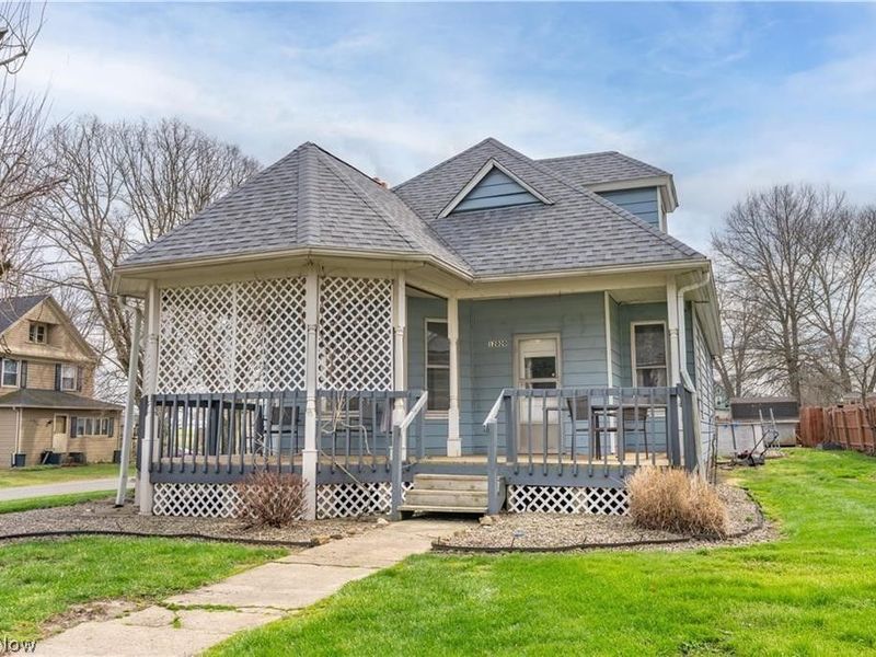 12020 Easton Street NE, Alliance, OH 44601 Photo 1