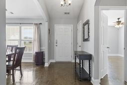 113 Heath Dr. photo 4