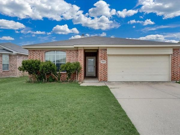 1025 McKavett Drive, Fort Worth, TX 76140