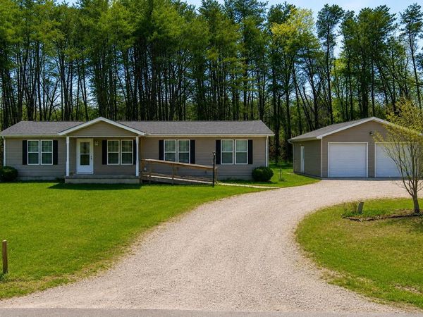6122 State Road 60 W Road, Mitchell, IN 47446