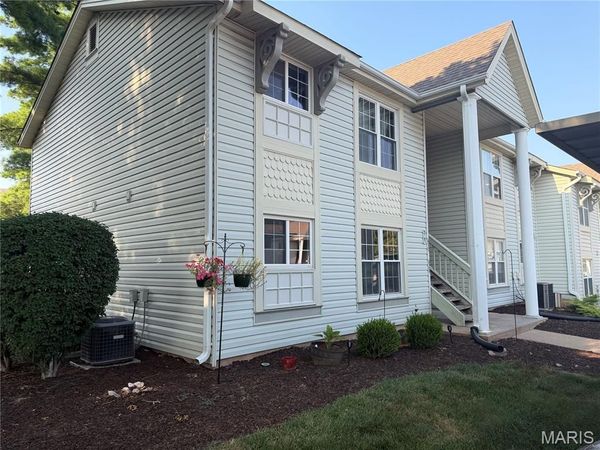 628 Sugar Trail Court, Unit 1, St Peters, MO 63376