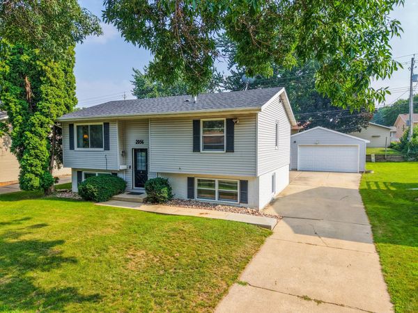 2056 44th Street NW, Rochester, MN 55901