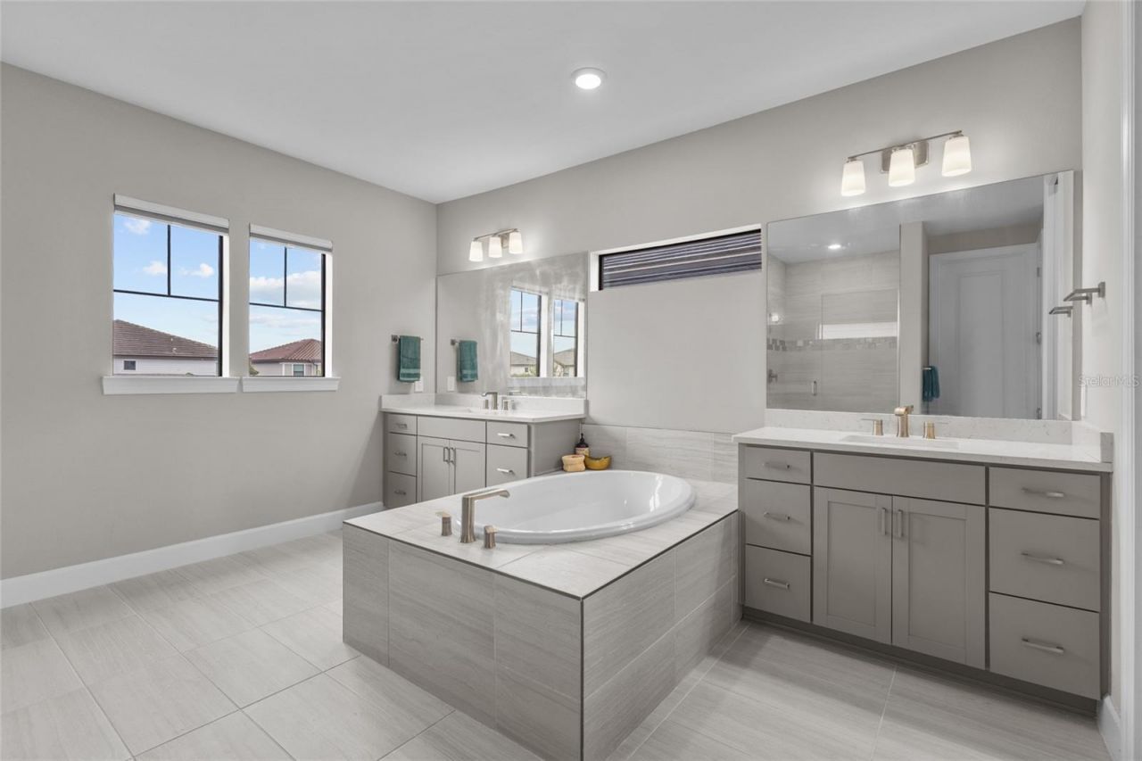 5855 Silverside Pine Court, Lakewood Ranch, FL 34211 Photo