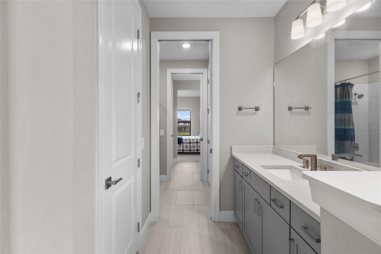 5855 Silverside Pine Court, Lakewood Ranch, FL 34211 Photo