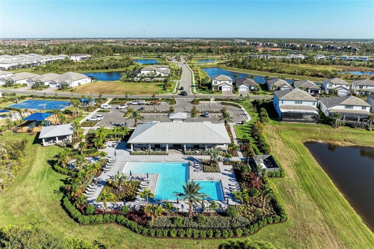 5855 Silverside Pine Court, Lakewood Ranch, FL 34211 Photo