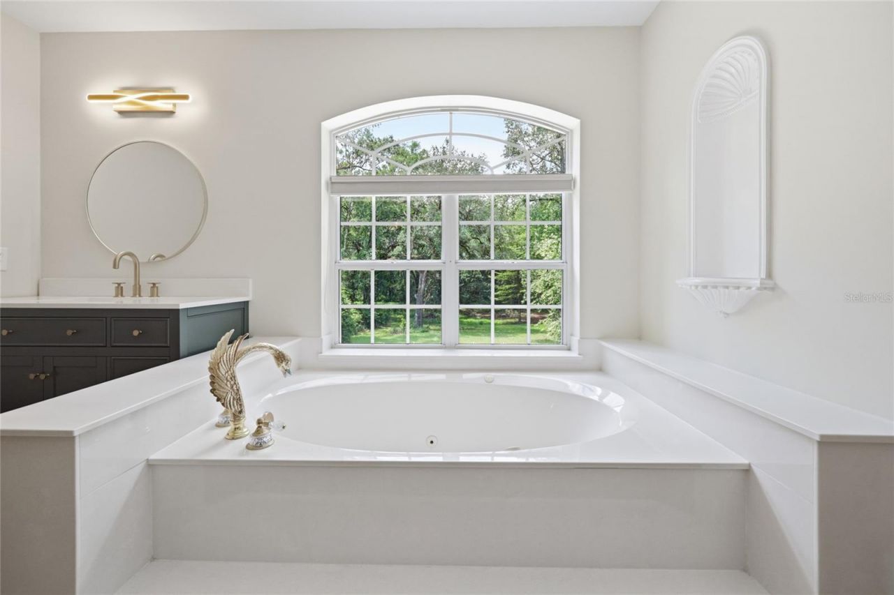 11121 NW 15th Place, Gainesville, FL 32606 Photo