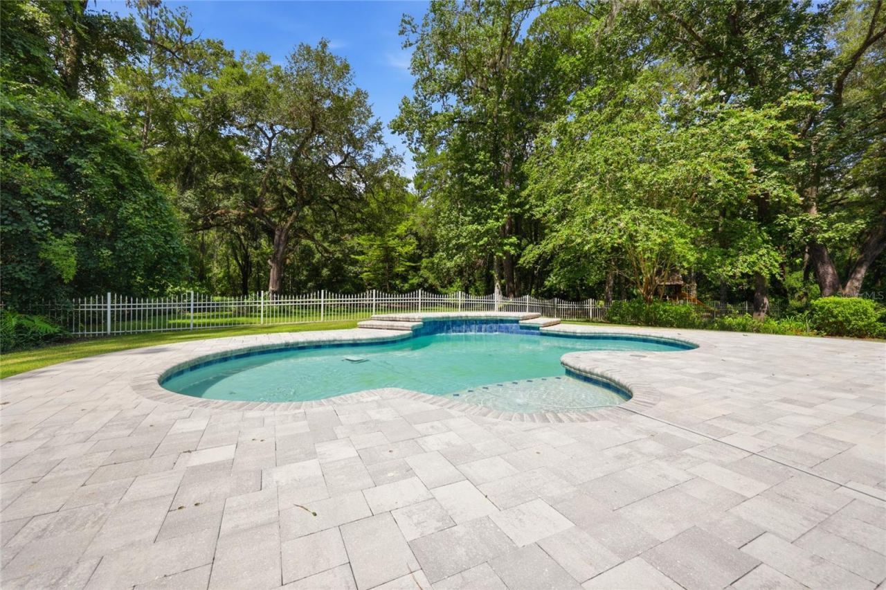 11121 NW 15th Place, Gainesville, FL 32606 Photo