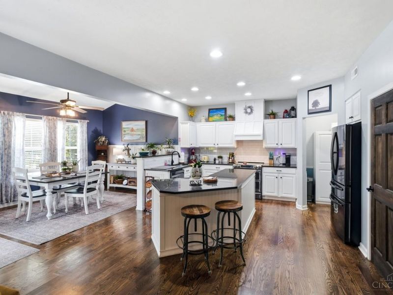 3258 Blue Springs Drive, Monroe, OH 45050 Photo 2