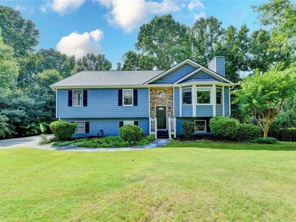 6224 Ivy Springs Drive, Flowery Branch, GA 30542