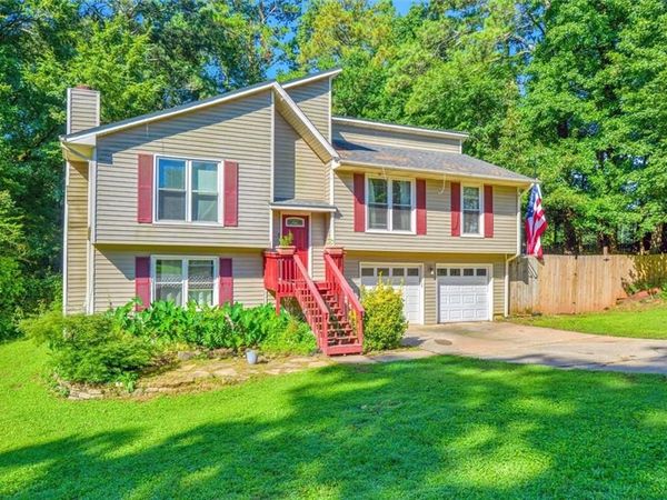 4933 Woodstream Lane NW, Acworth, GA 30102