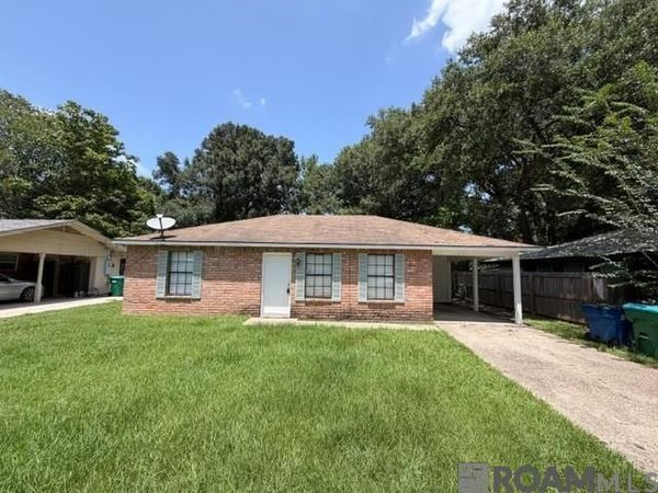 223 Pin Oak St, Denham Springs, LA 70726