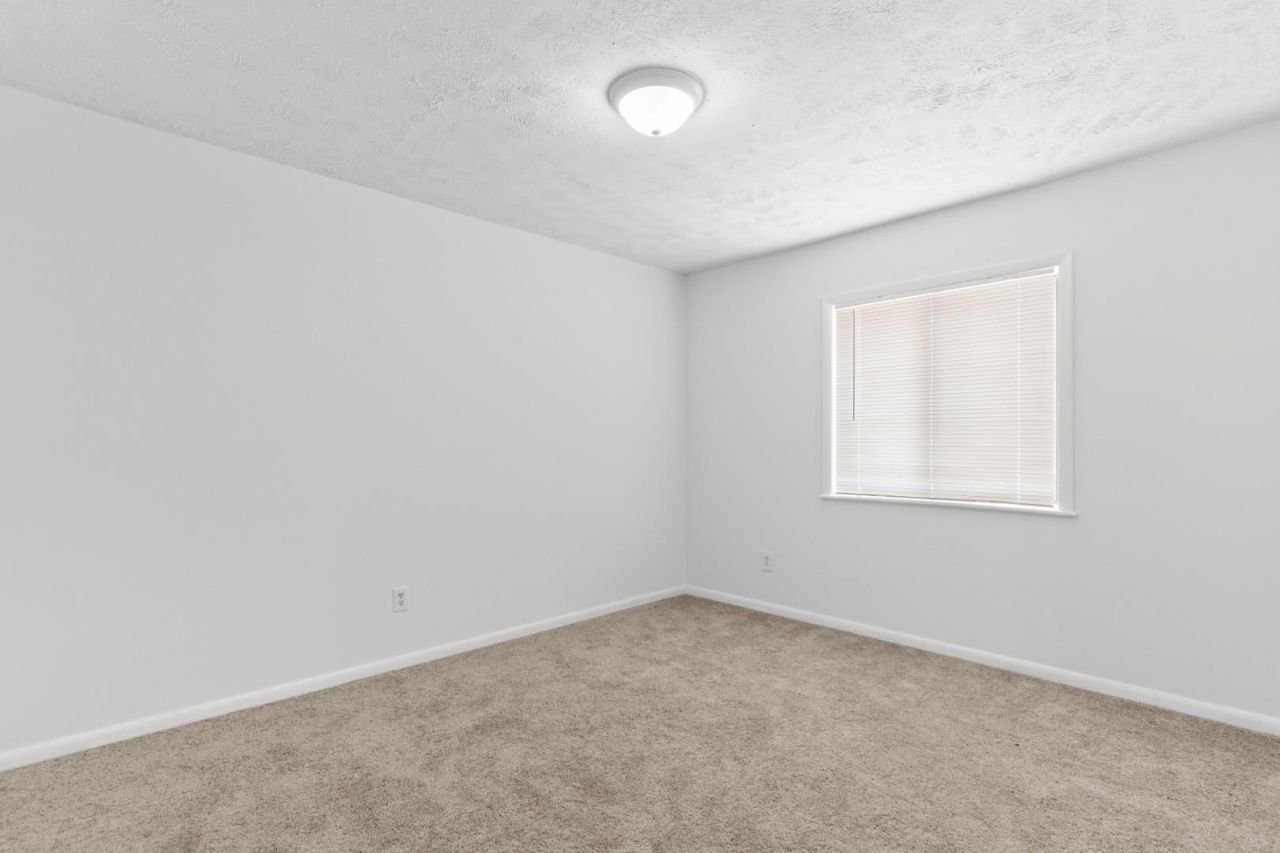 615 Carter Ln. Photo 15