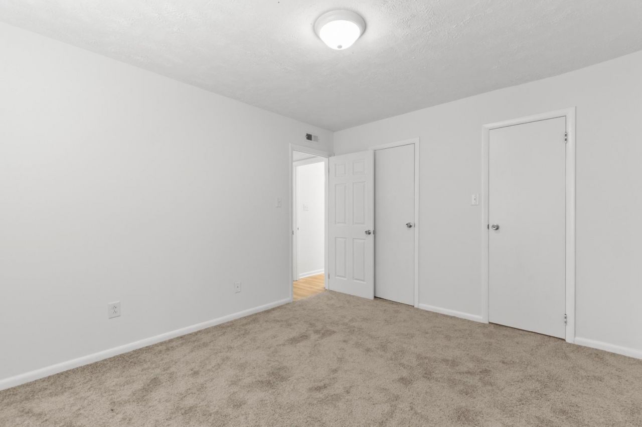 615 Carter Ln. Photo 17