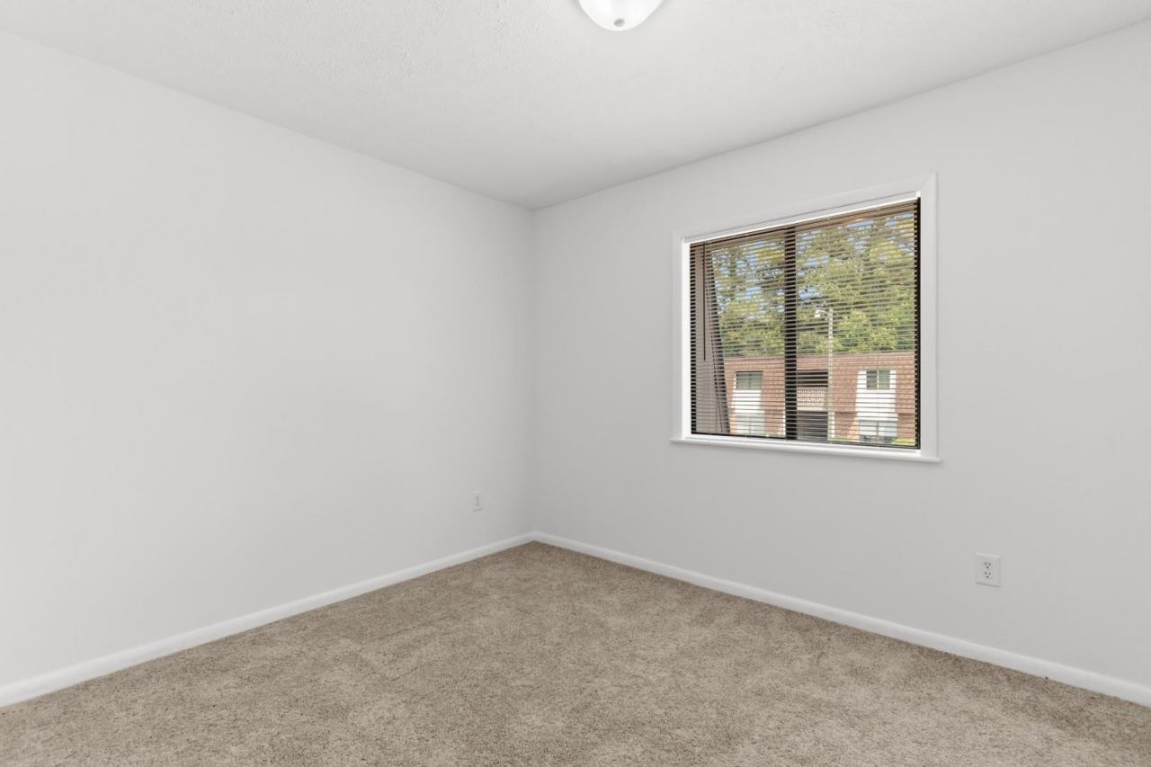 615 Carter Ln. Photo 21