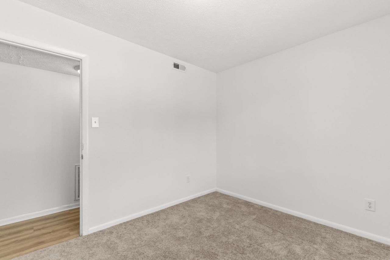 615 Carter Ln. Photo 22