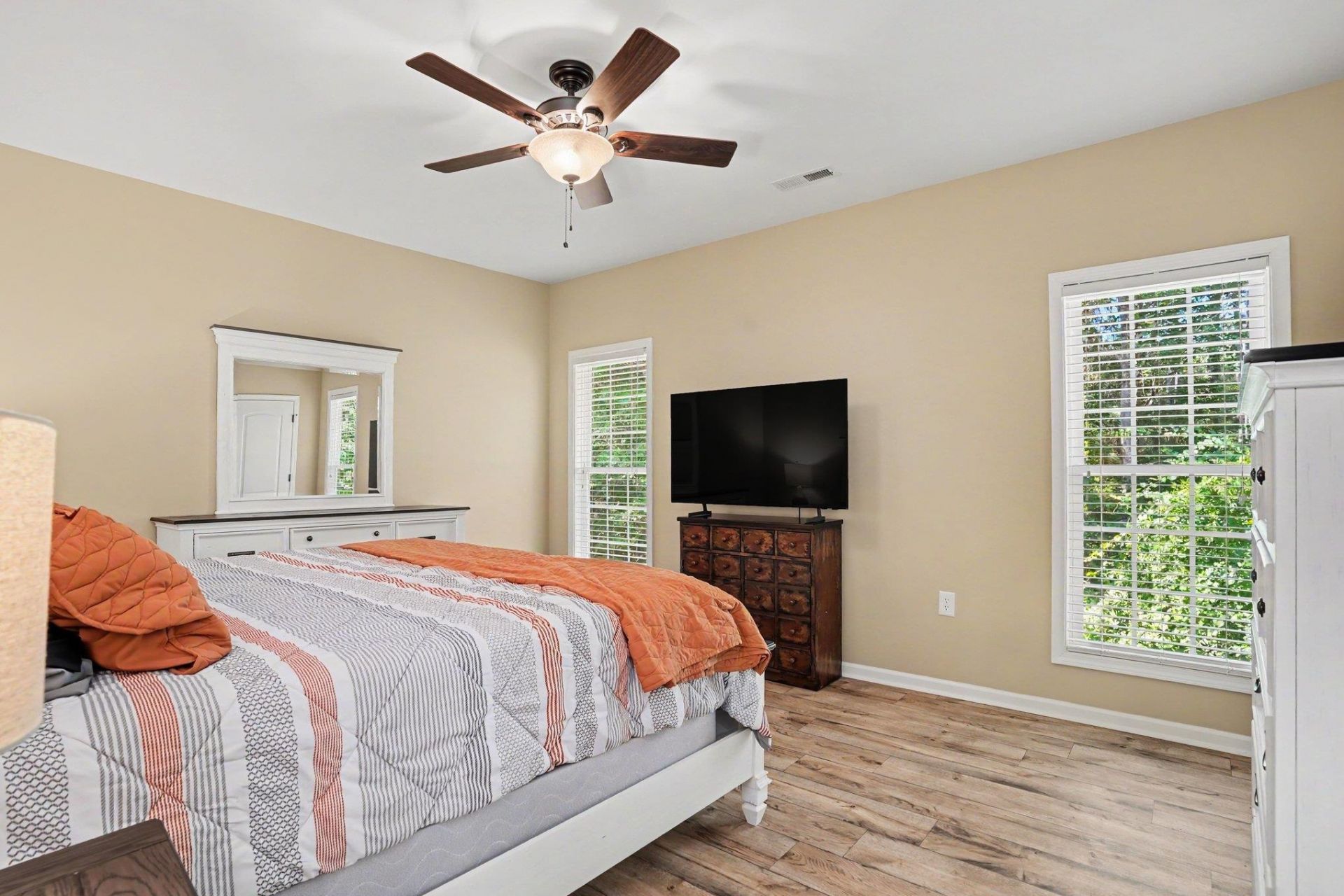 65 Weatherboard Ct. Photo 10