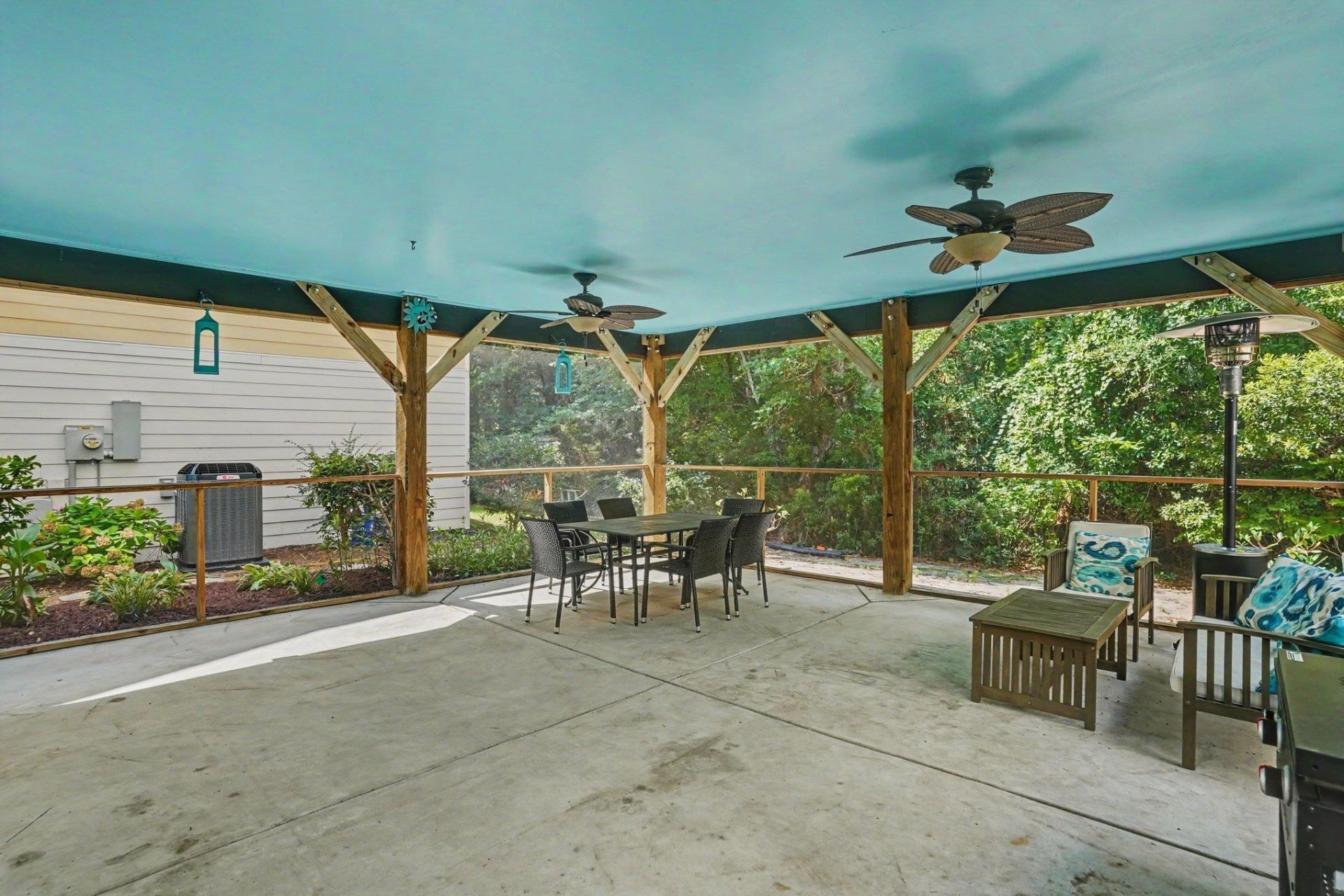 65 Weatherboard Ct. Photo 23
