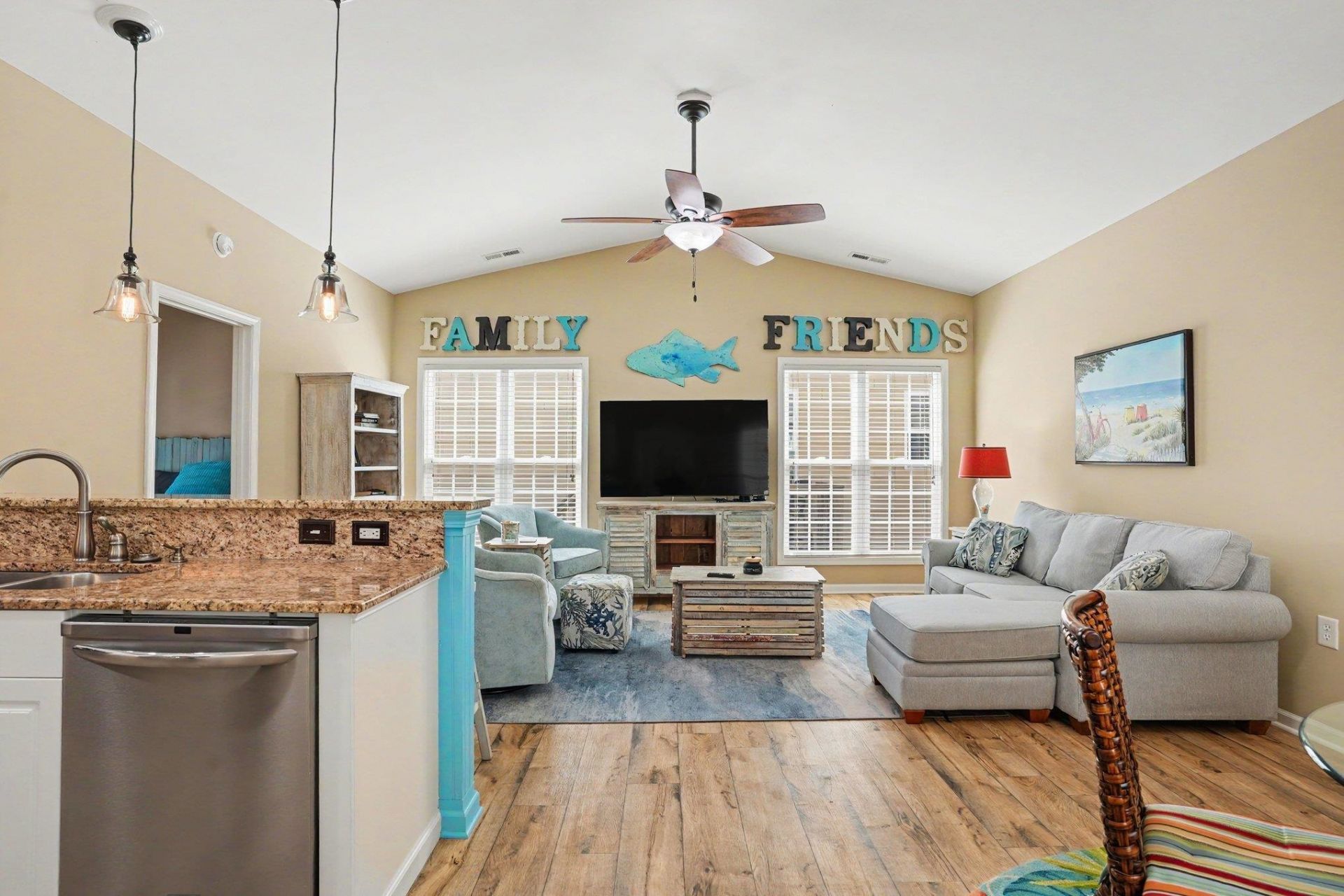65 Weatherboard Ct. Photo 4