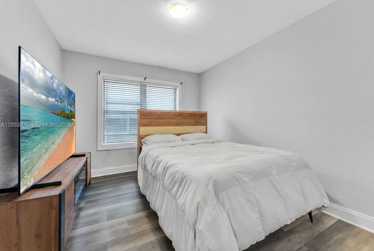 7334 Harding Ave , Unit 6, Miami Beach, FL 33141 Photo