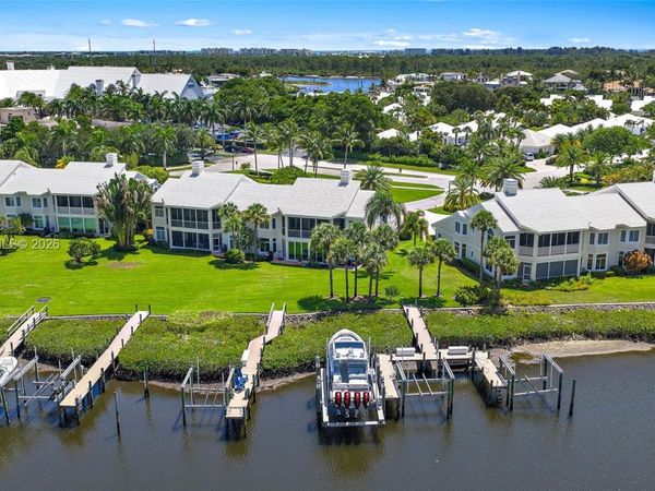 301 Captains Way , Unit 301, Jupiter, FL 33477