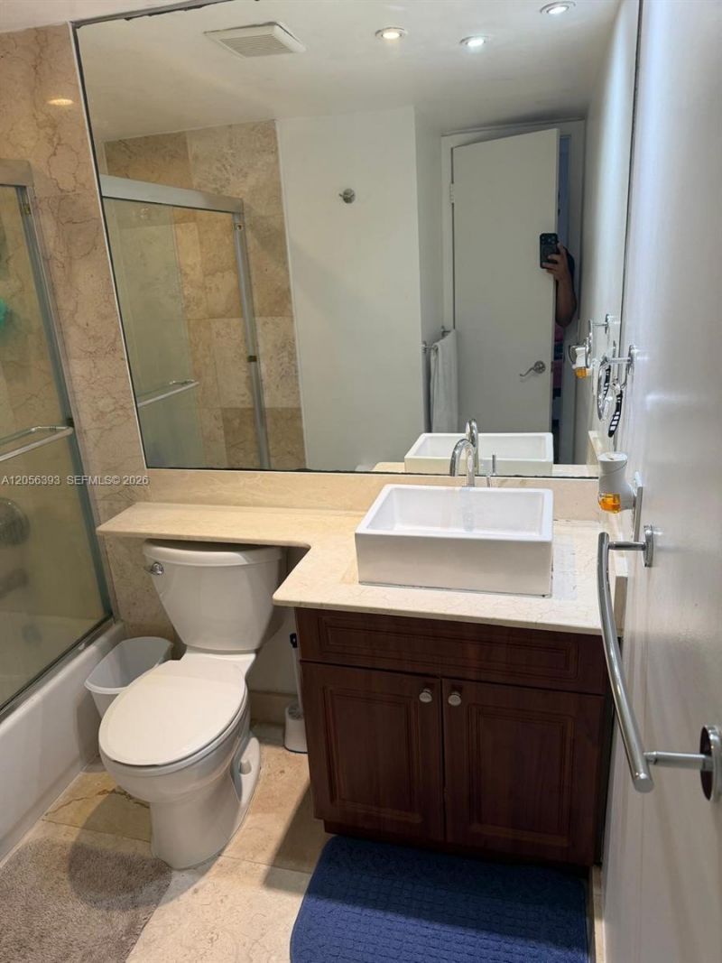 4713 NW 7th St , Unit 306-1, Miami, FL 33126 Photo