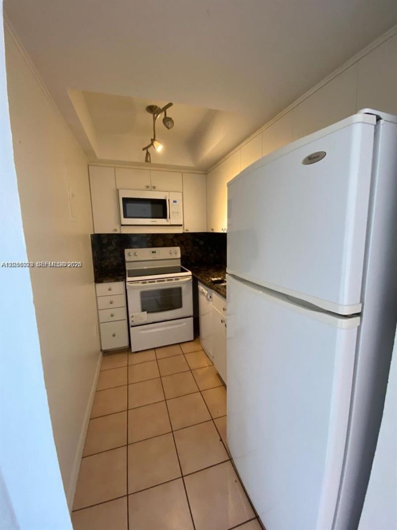 4713 NW 7th St , Unit 306-1, Miami, FL 33126 Photo