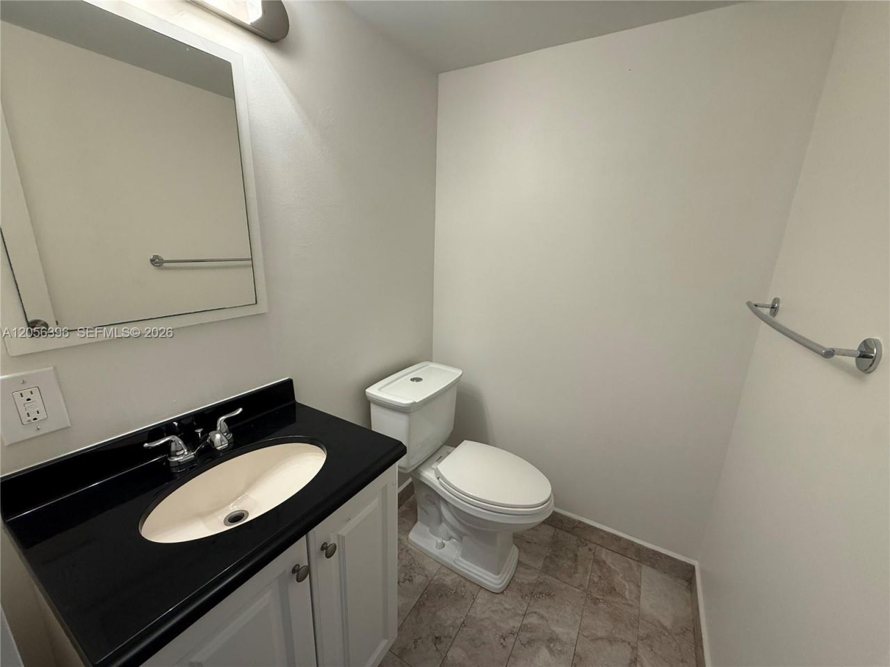 13155 Ixora Ct, Unit 907, North Miami, FL 33181 Photo