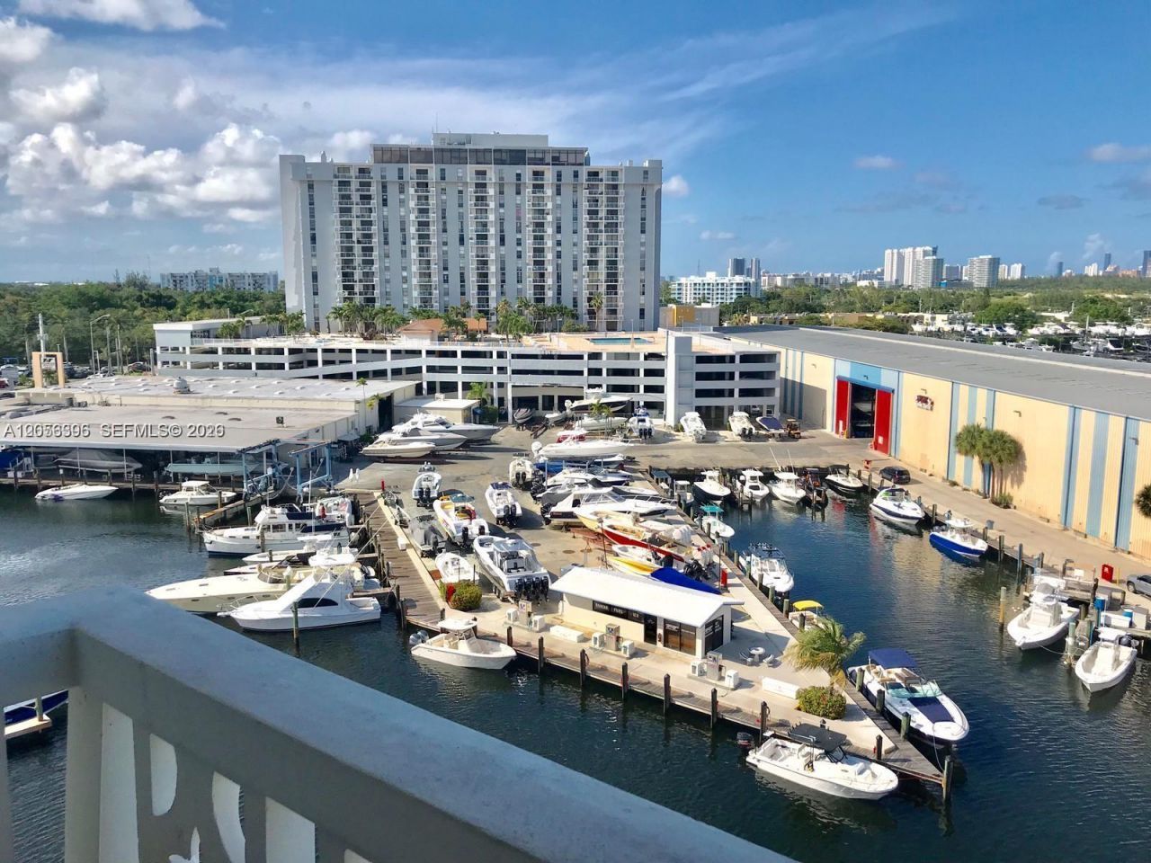 13155 Ixora Ct, Unit 907, North Miami, FL 33181 Photo