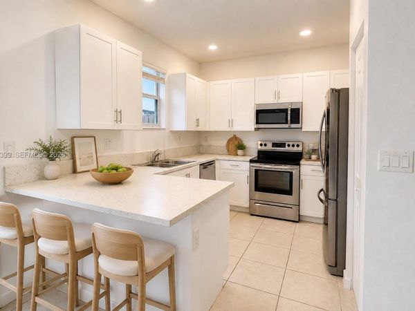 2637 SE 12th St, Homestead, FL 33035