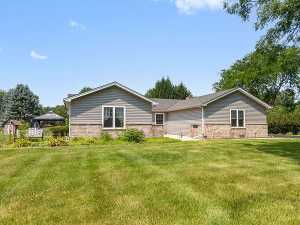 392 Jean Street, Gilberts, IL 60136