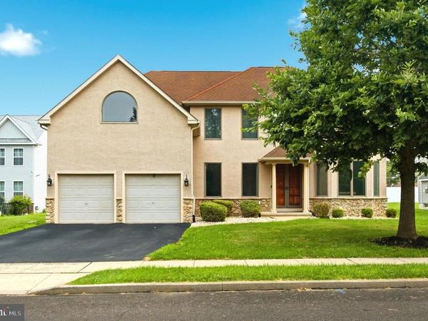 12 PAR AVENUE , BENSALEM, PA 19020