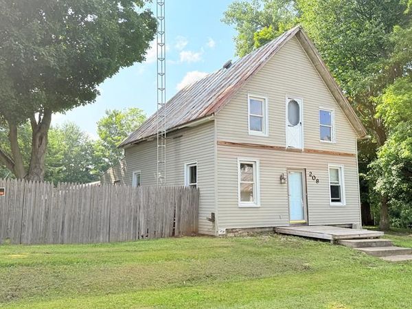 209 South Ayers Street, Nevada, OH 44849