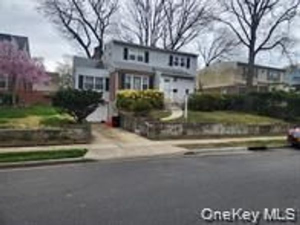 899 Cleveland Street , West Hempstead, NY 11552