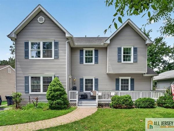65 Hollywood Avenue , Metuchen, NJ 08840
