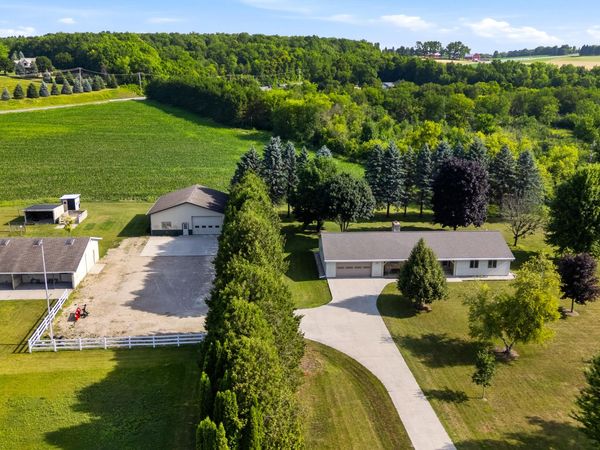 1918 County Highway H -, Farmington, WI 53040