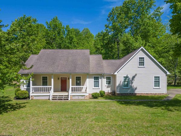 579 Black Cherry Drive, Fairmont, WV 26554