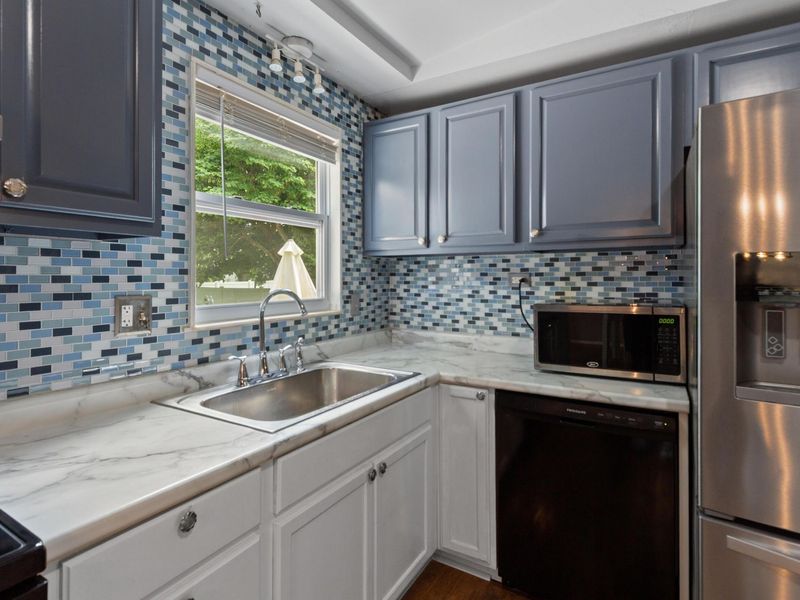 8947 Stillwater Drive, Galloway, OH 43119 Photo 9