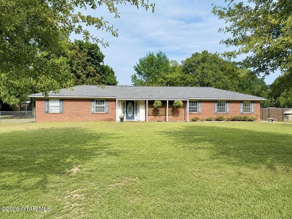 501 Dowdle Drive, Columbus, MS 39702