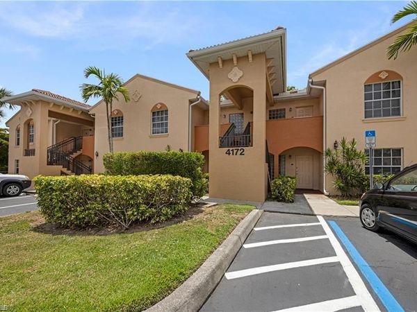 4172 Castilla CIR, Unit 201, FORT MYERS, FL 33916