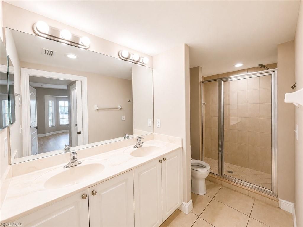 4172 Castilla Cir, Unit 201, Fort Myers, FL 33916 Photo