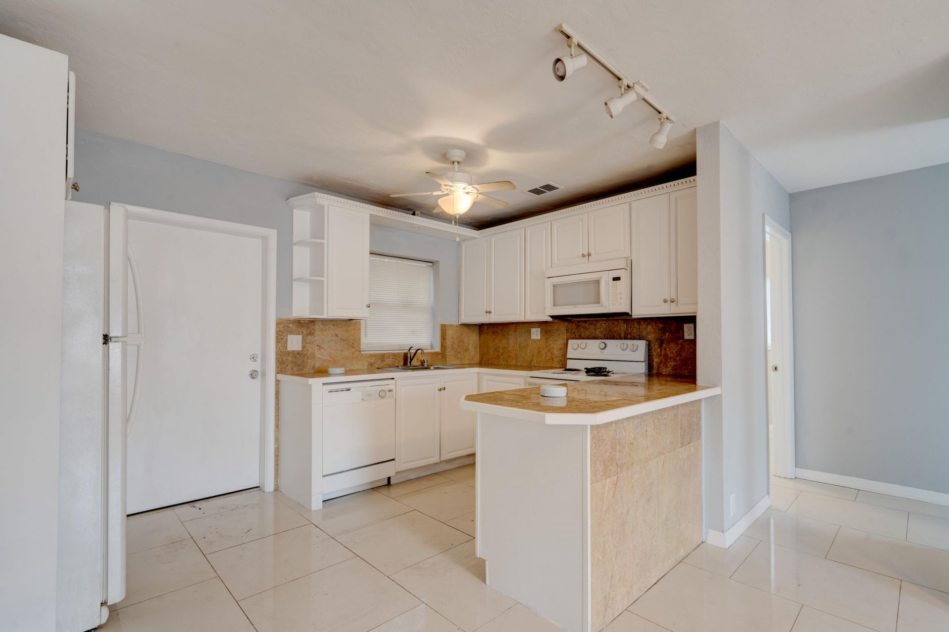 311 De Carie Street, Unit 311-313, Delray Beach, FL 33444 Photo