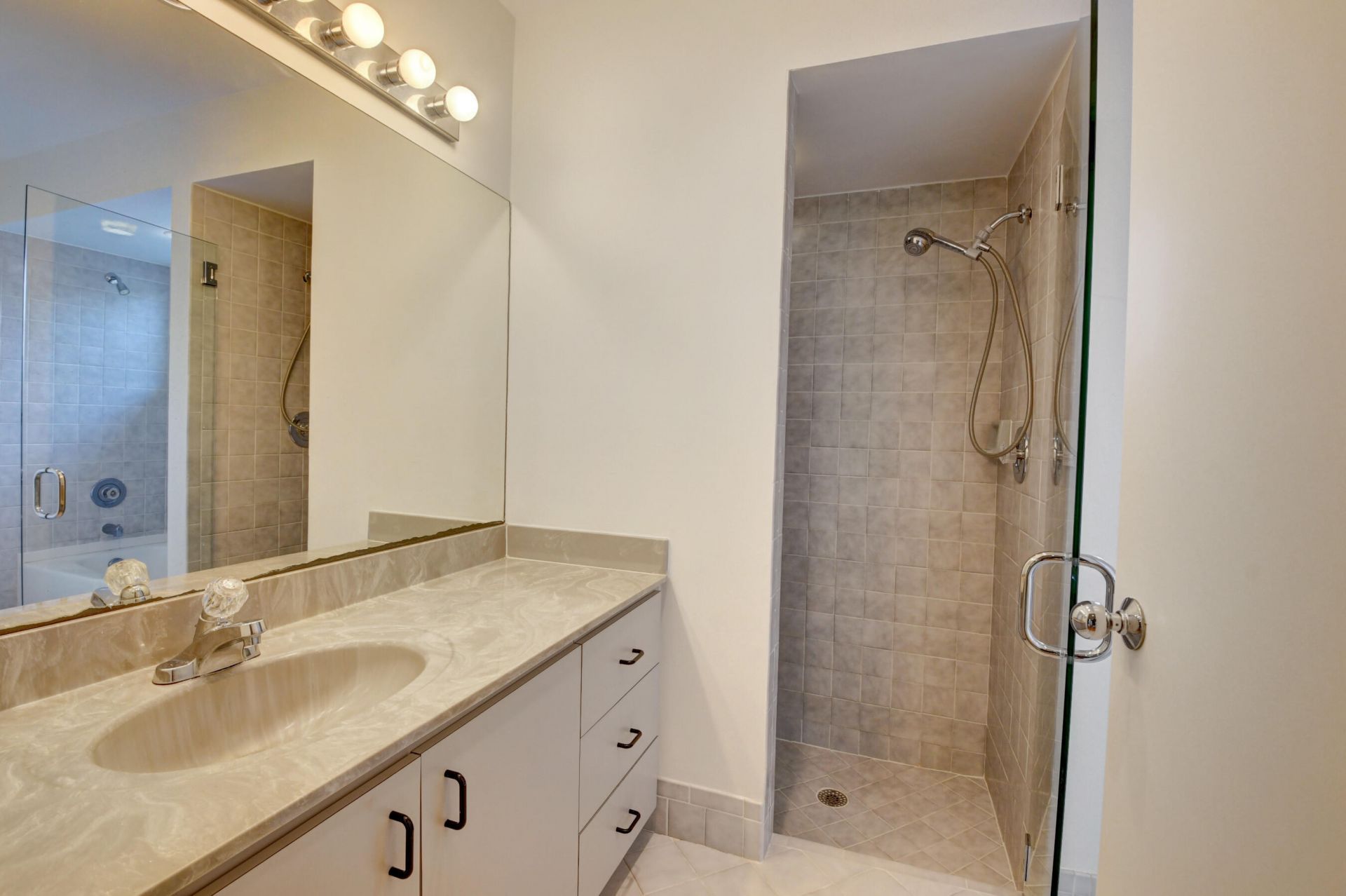 8644 Eagle Run Drive, Unit 18, Boca Raton, FL 33434 Photo