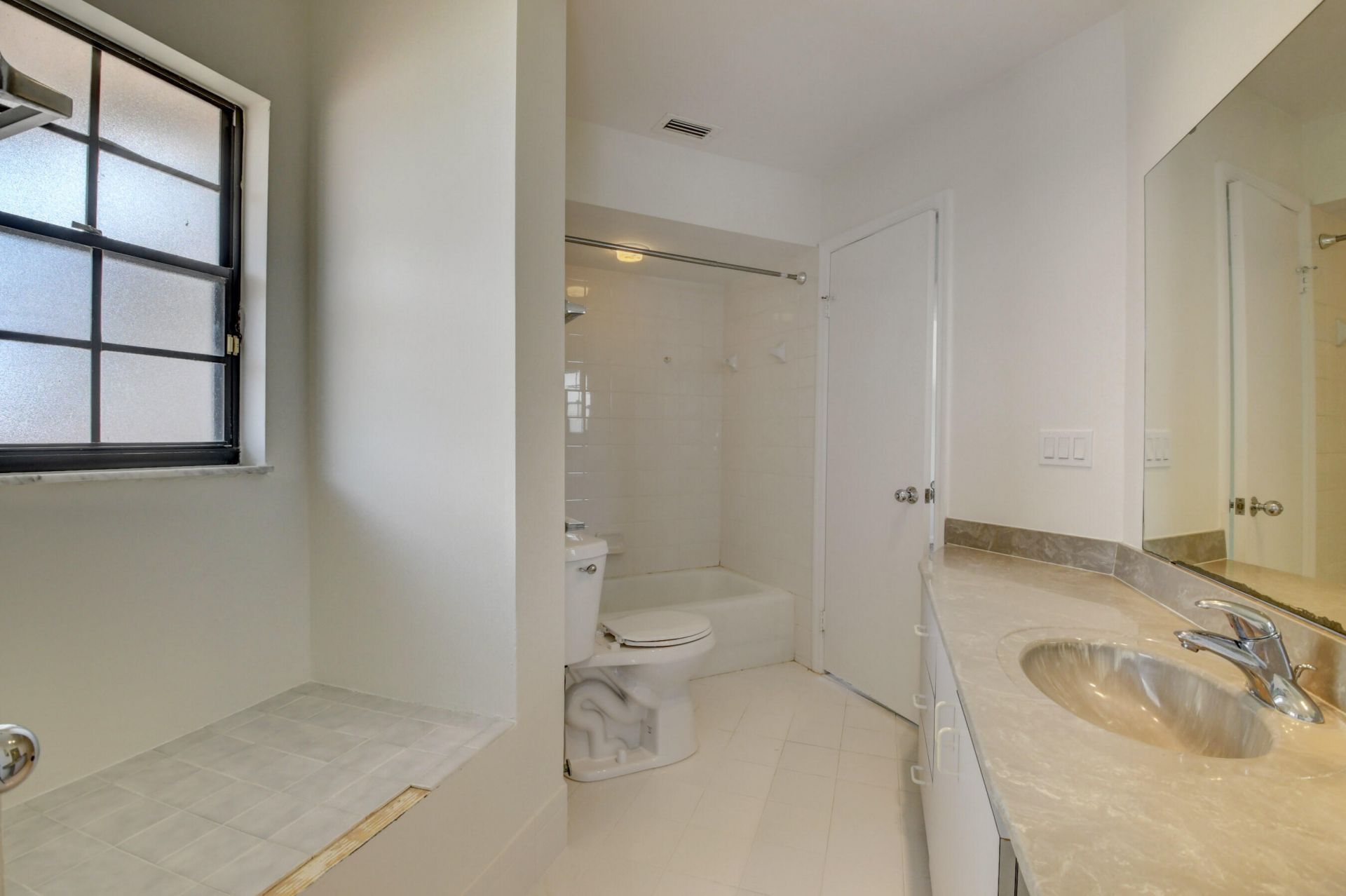 8644 Eagle Run Drive, Unit 18, Boca Raton, FL 33434 Photo