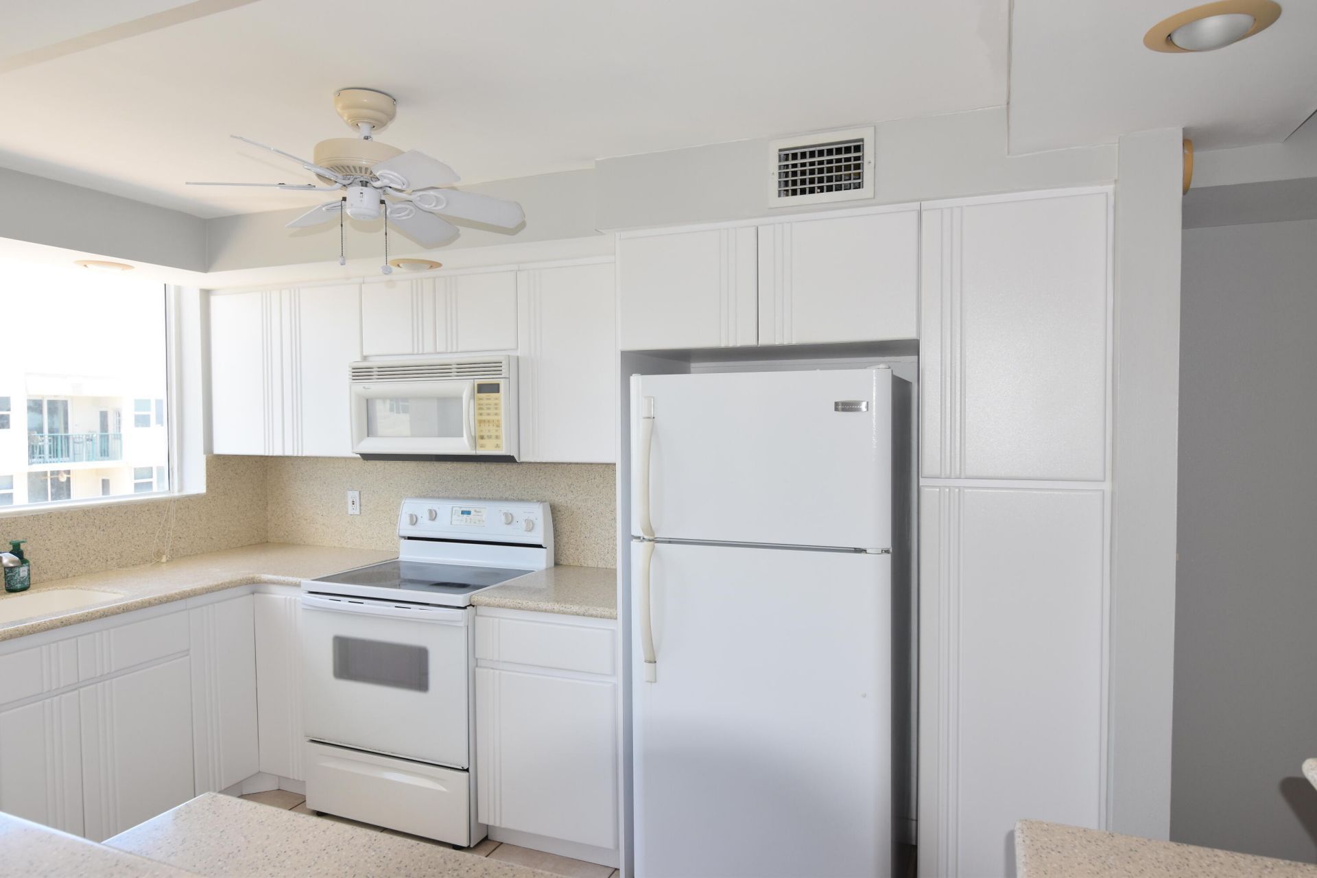 1236 Hillsboro Mile, Unit 508, Hillsboro Beach, FL 33062 Photo