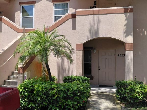 4524 Oak Terrace Drive, Greenacres, FL 33463