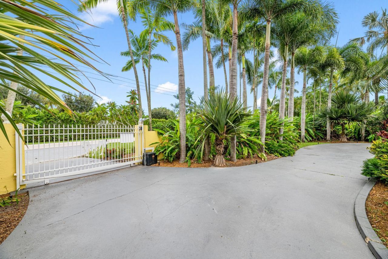 14423 Draft Horse Lane, Wellington, FL 33414 Photo
